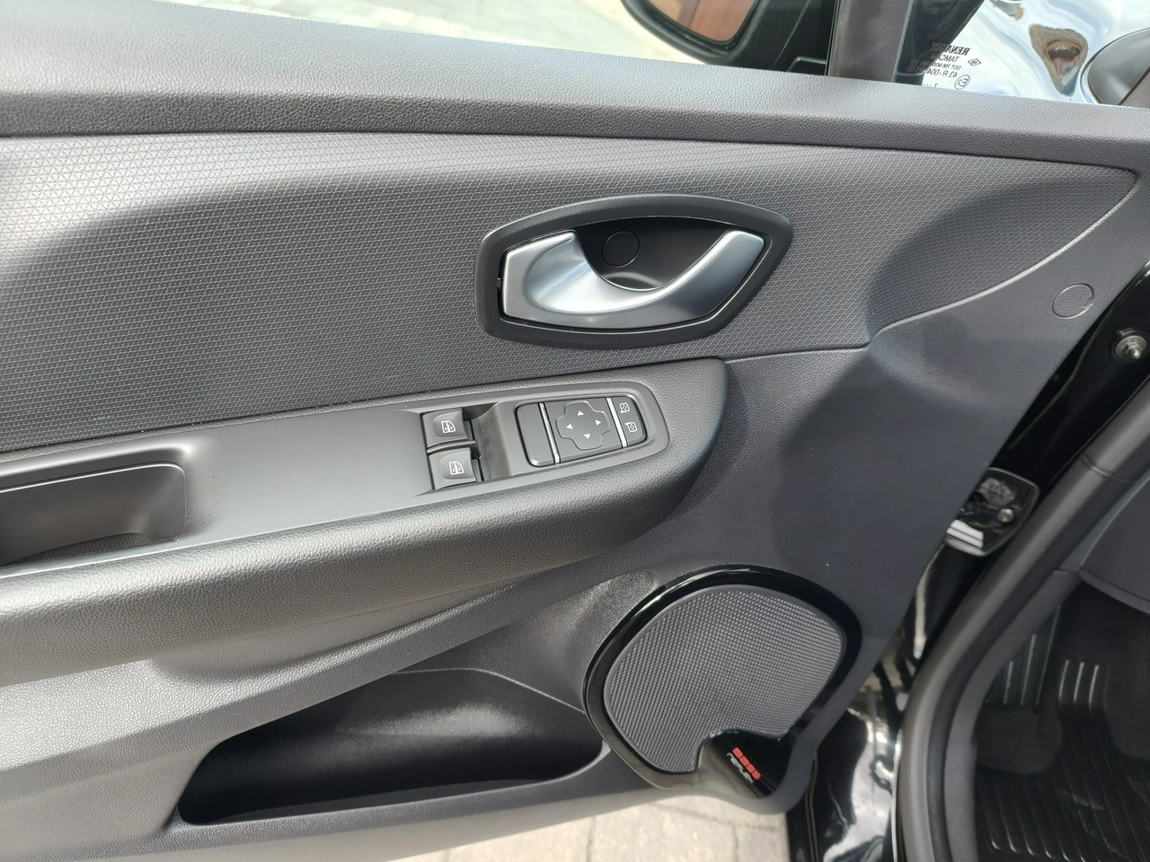 Renault Clio - Zdjęcie 17