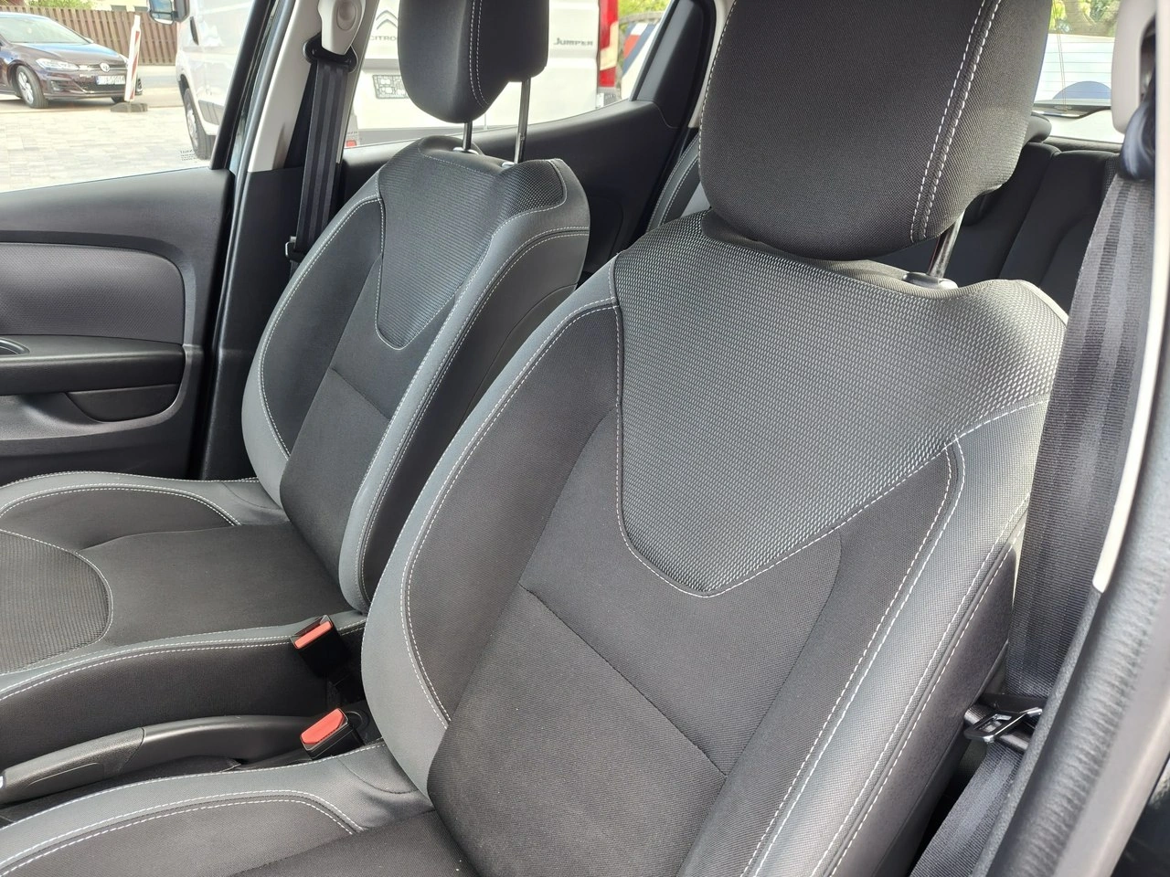 Renault Clio - Zdjęcie 15