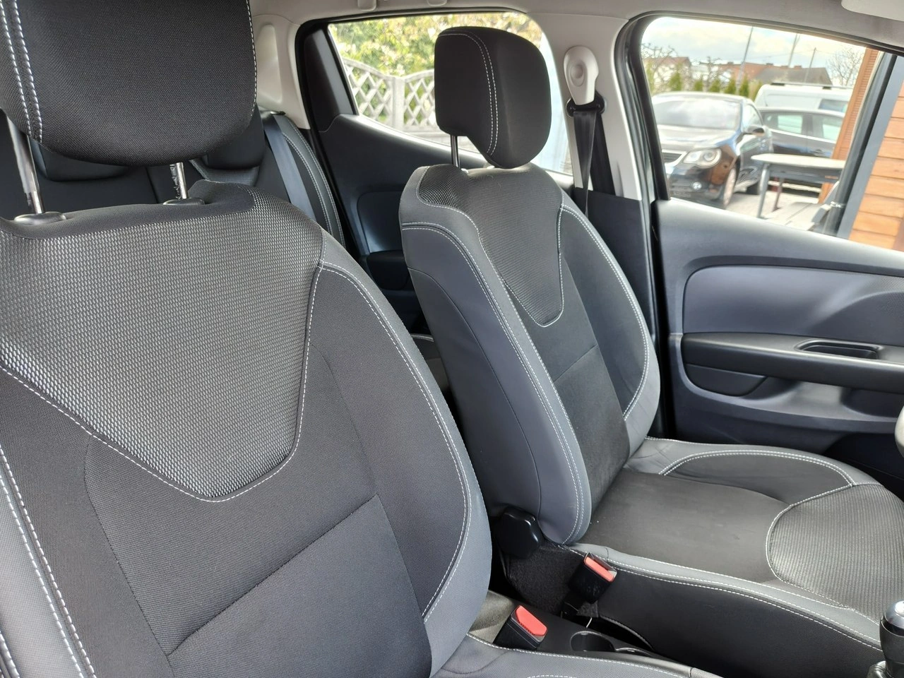 Renault Clio - Zdjęcie 19