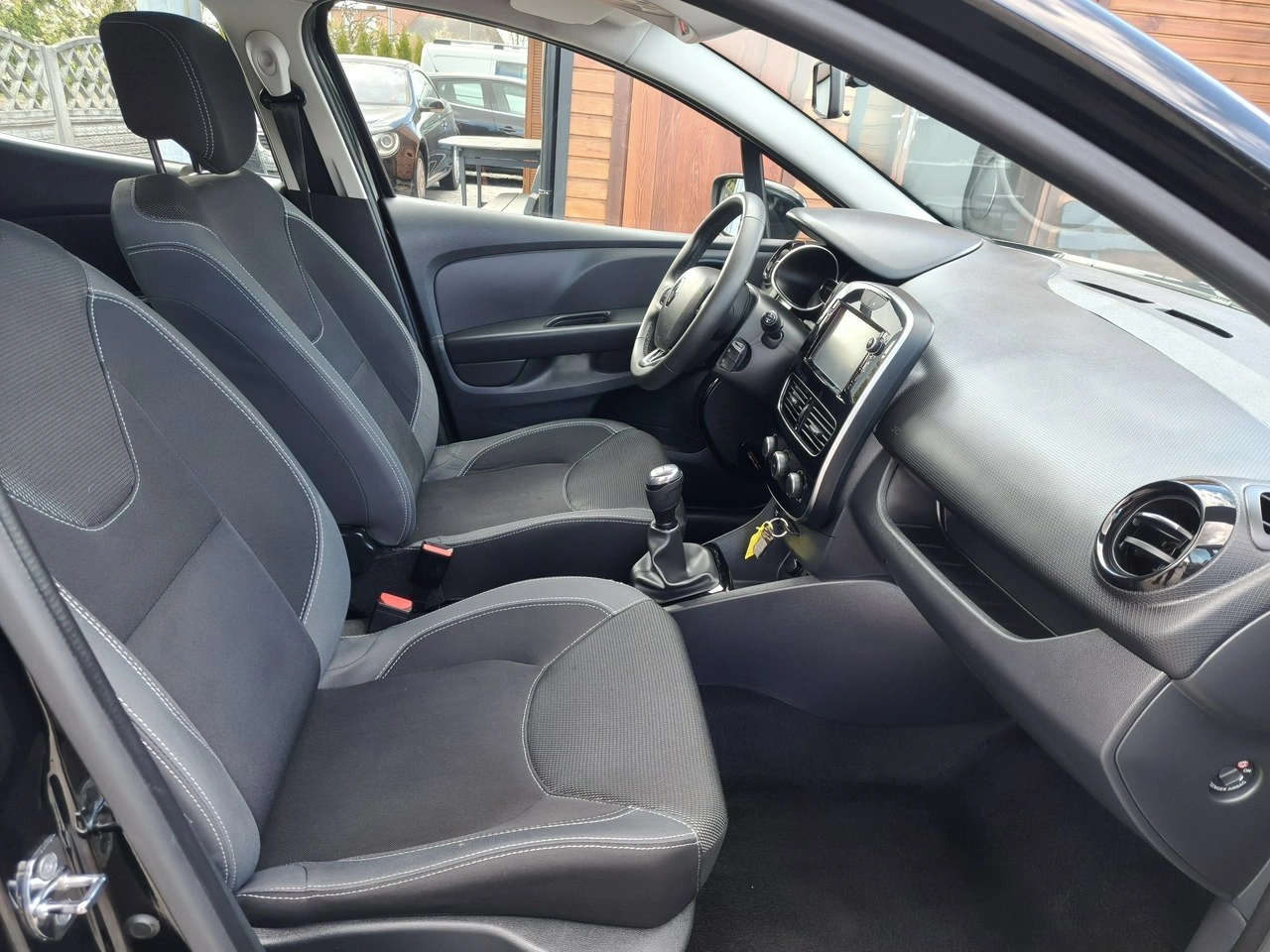 Renault Clio - Zdjęcie 18