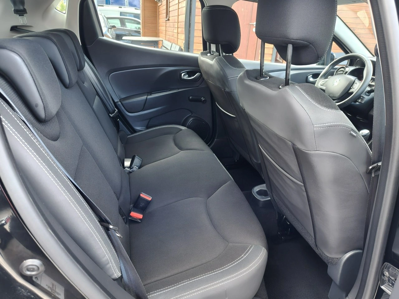 Renault Clio - Zdjęcie 23