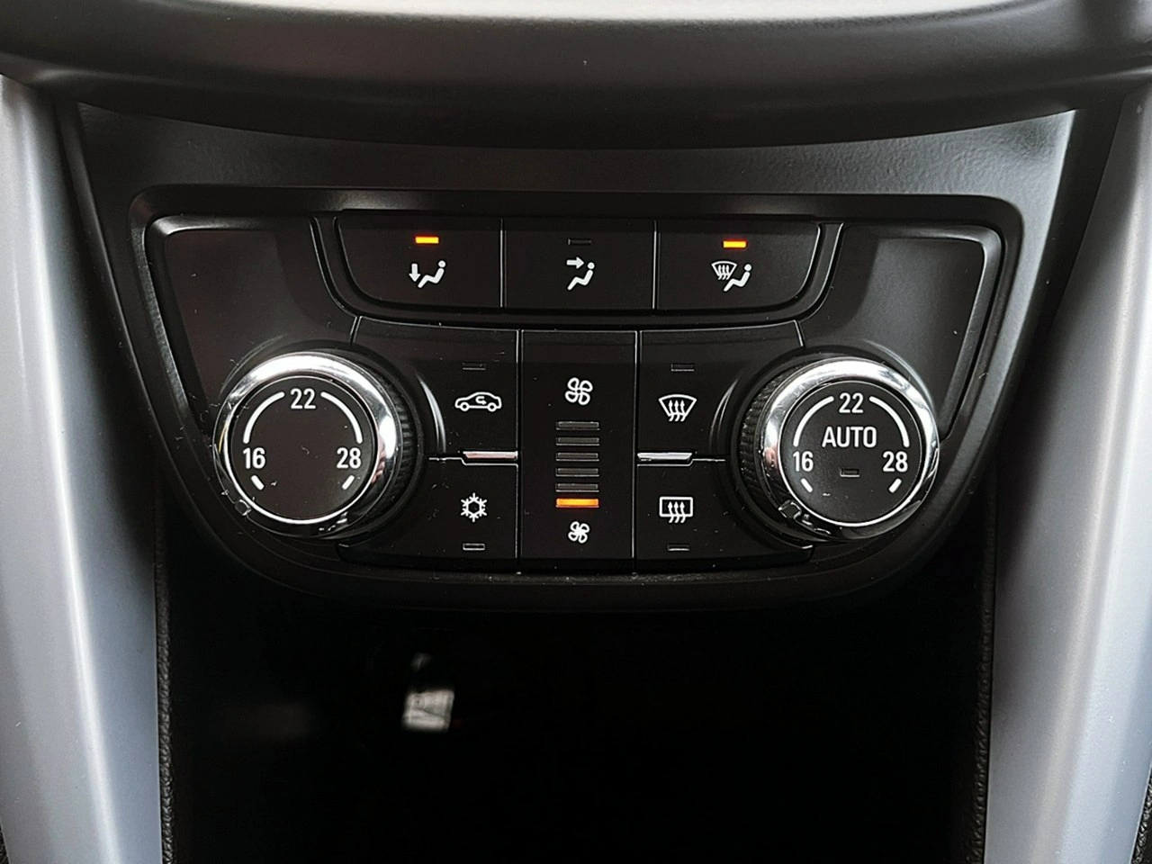 Opel Zafira - Zdjęcie 43