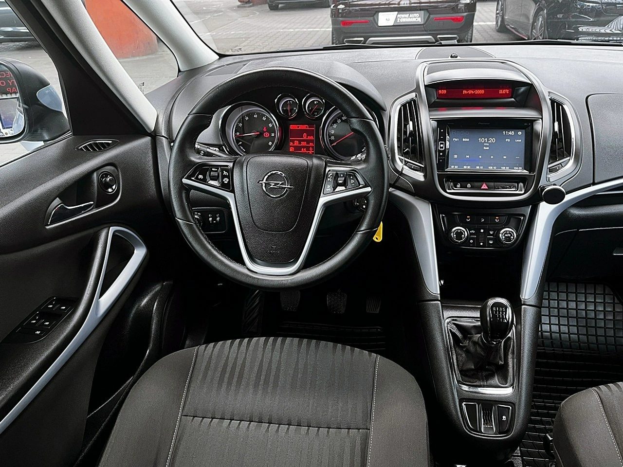 Opel Zafira - Zdjęcie 14