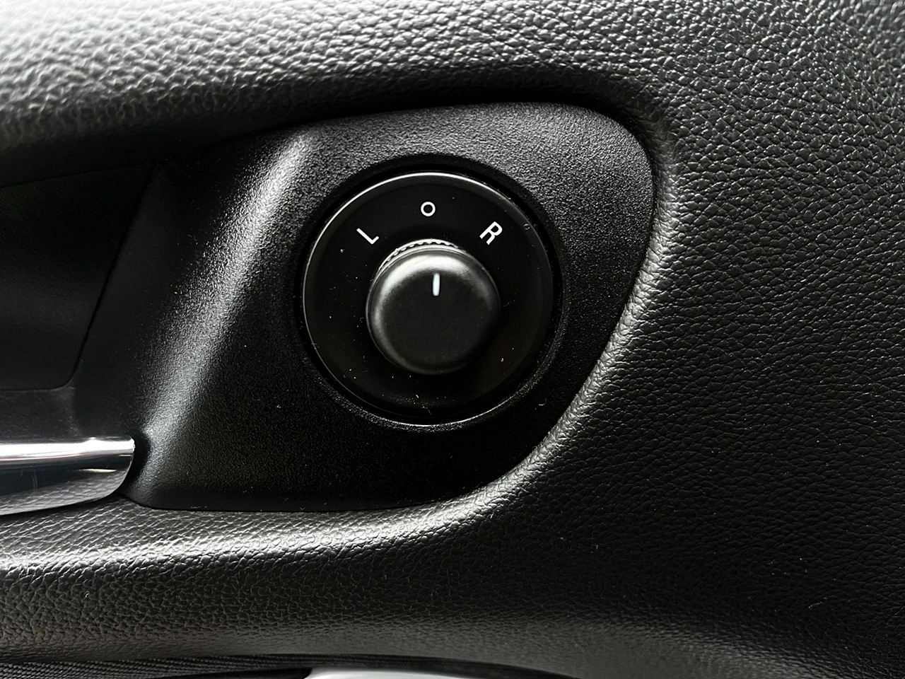 Opel Zafira - Zdjęcie 33