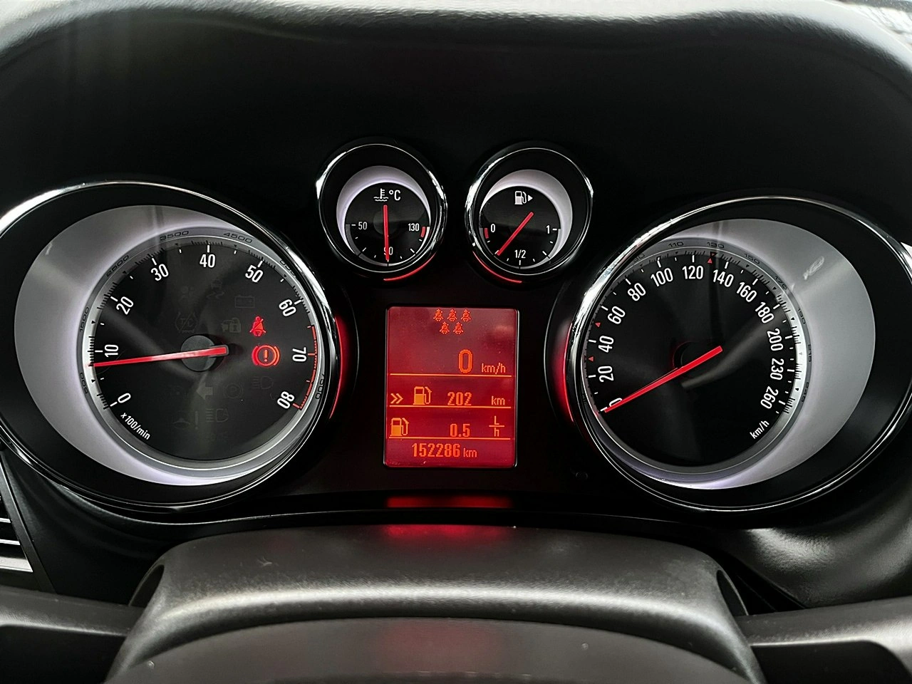 Opel Zafira - Zdjęcie 37