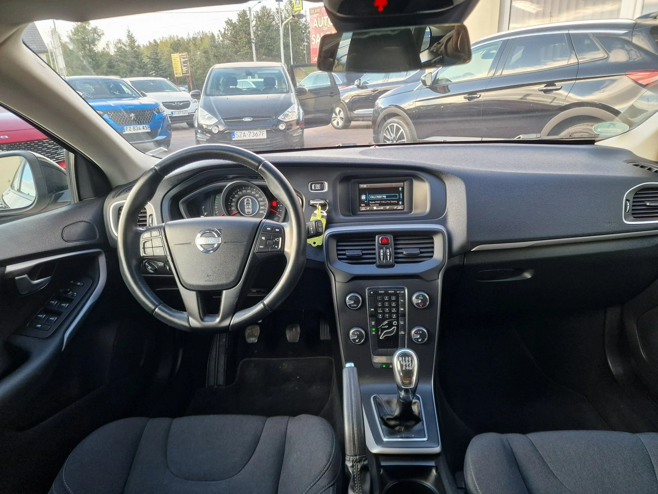 Volvo V40 - Zdjęcie 16
