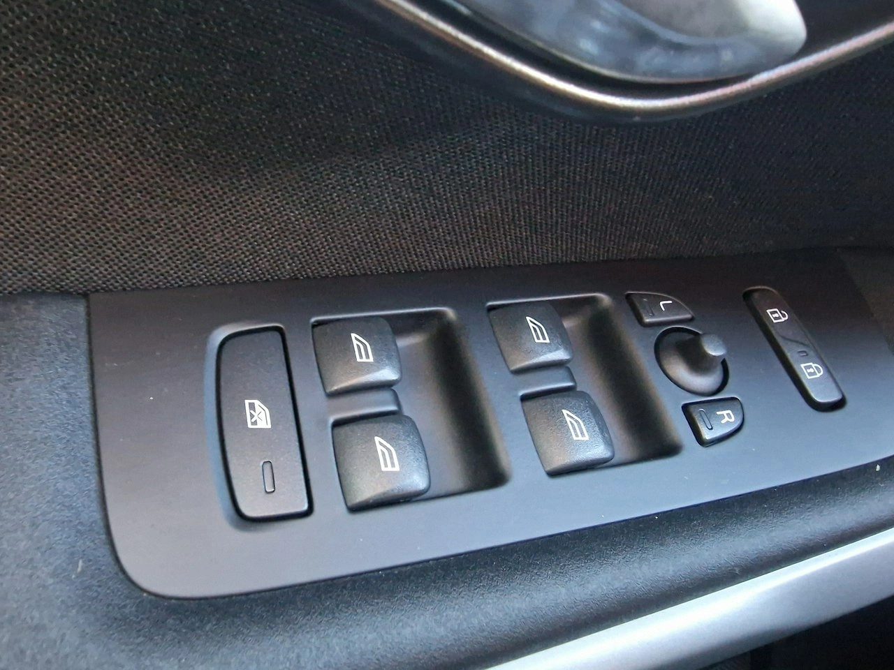 Volvo V40 - Zdjęcie 30