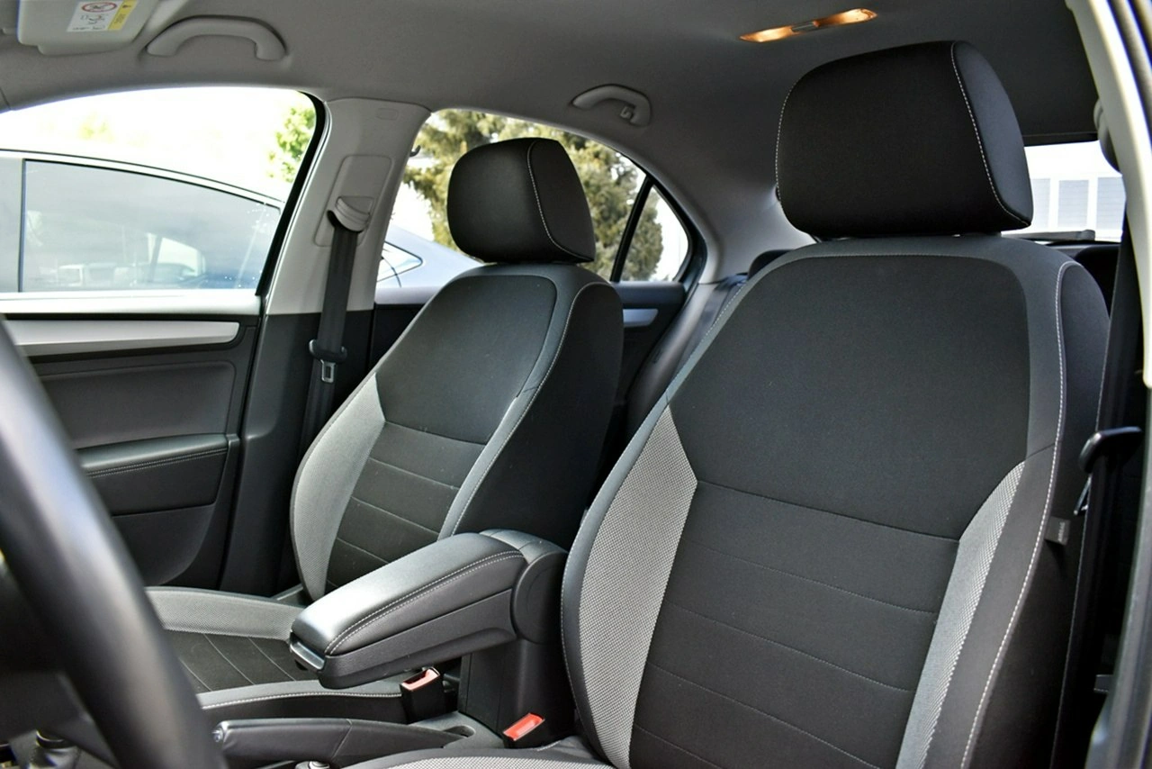 Skoda RAPID - Zdjęcie 9