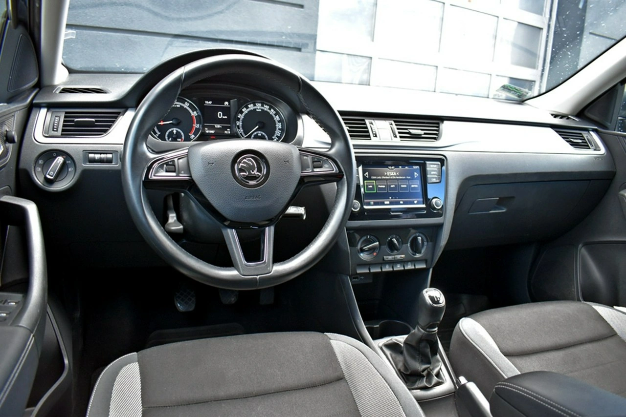 Skoda RAPID - Zdjęcie 11