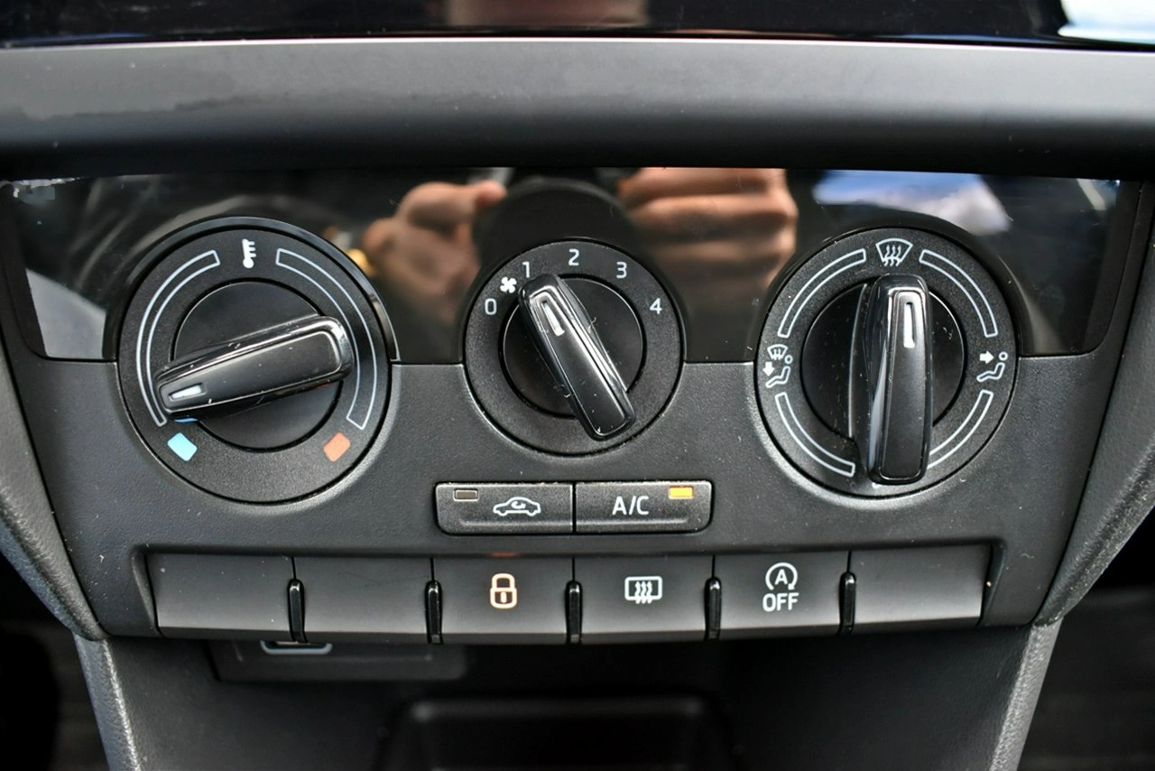 Skoda RAPID - Zdjęcie 19