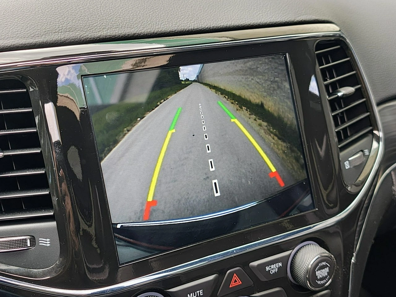 Jeep Grand Cherokee - Zdjęcie 18