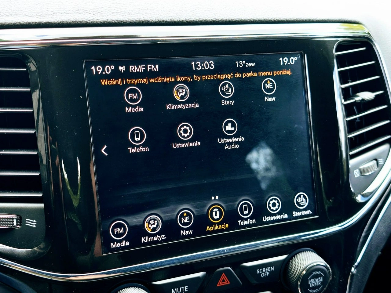 Jeep Grand Cherokee - Zdjęcie 31