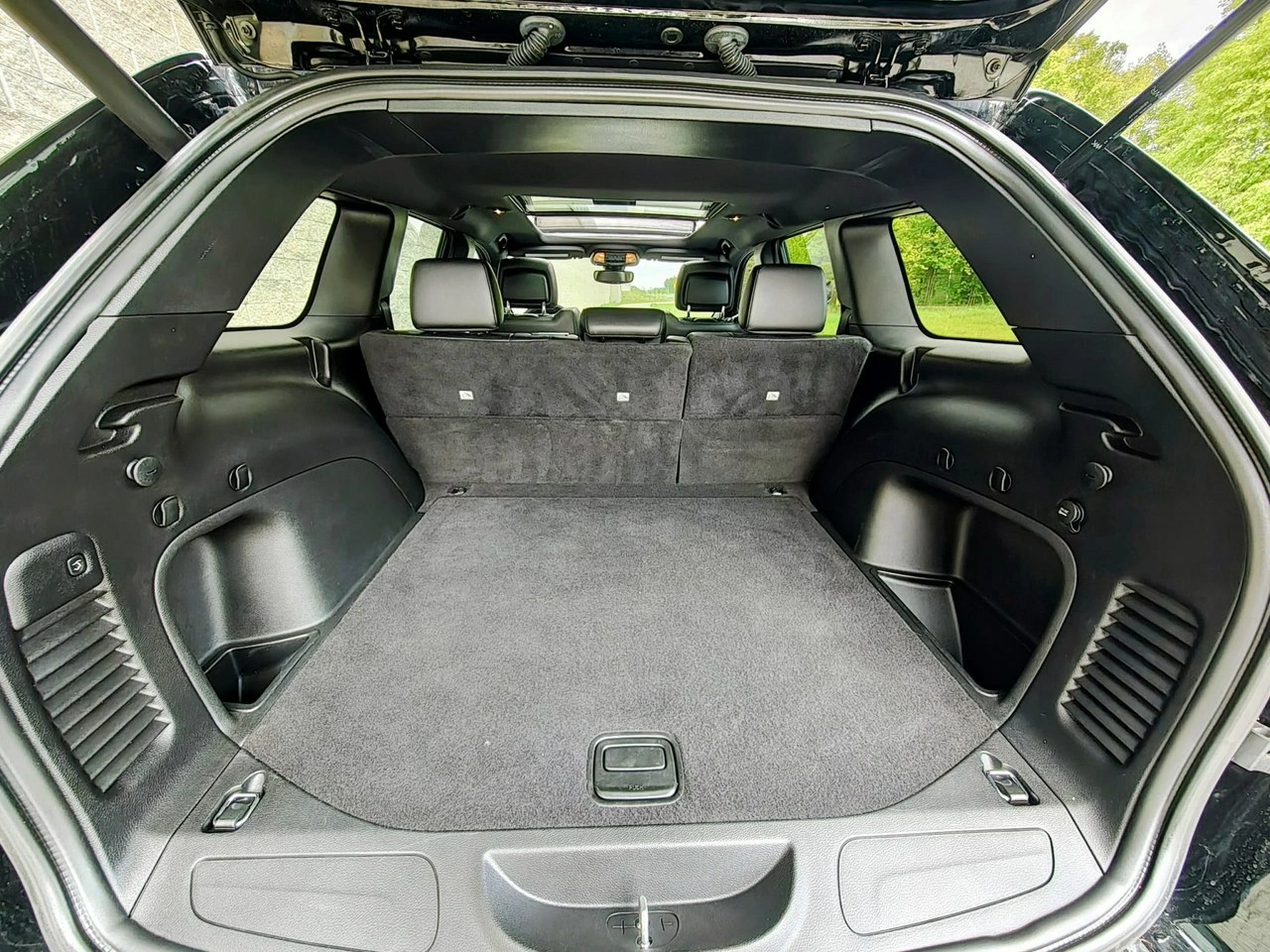 Jeep Grand Cherokee - Zdjęcie 36