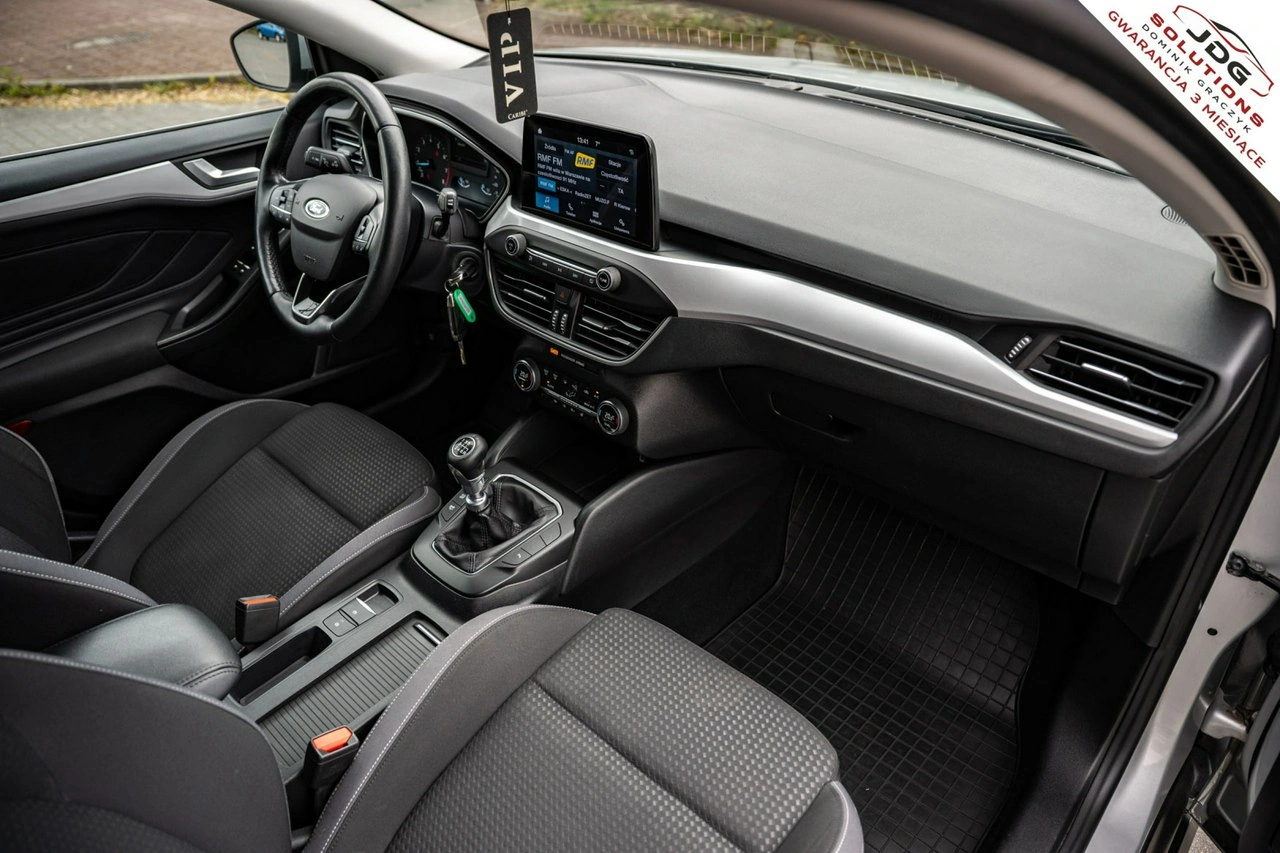 Ford Focus - Zdjęcie 24