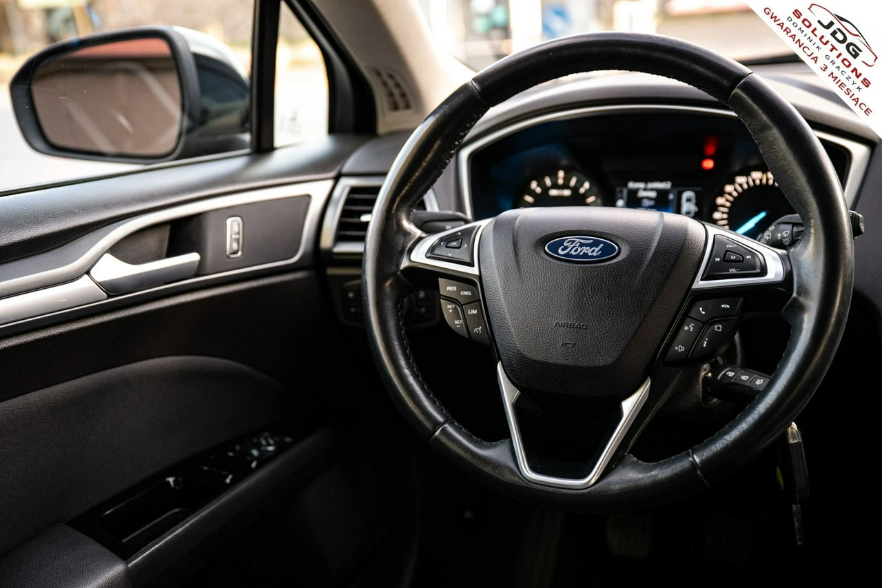 Ford Mondeo - Zdjęcie 17
