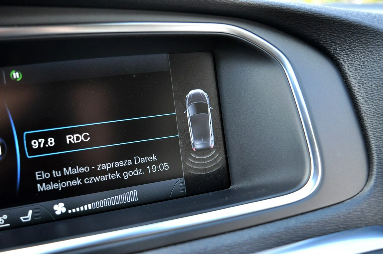 Volvo V40 - Zdjęcie 16