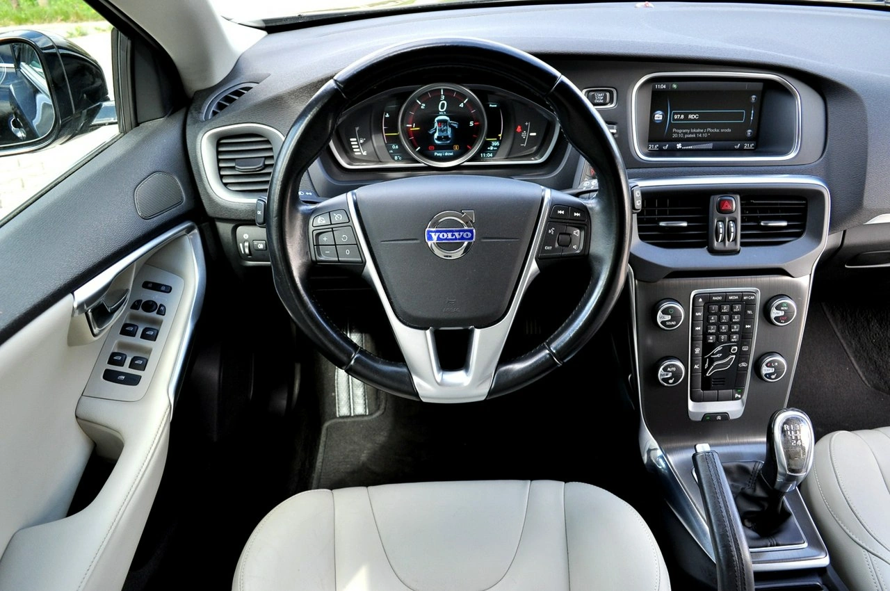 Volvo V40 - Zdjęcie 5