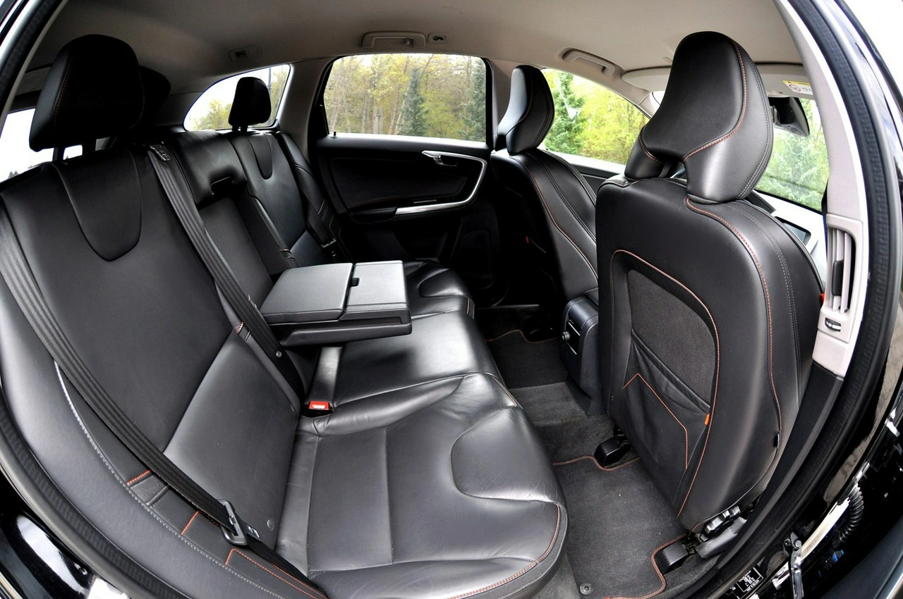 Volvo XC 60 - Zdjęcie 12