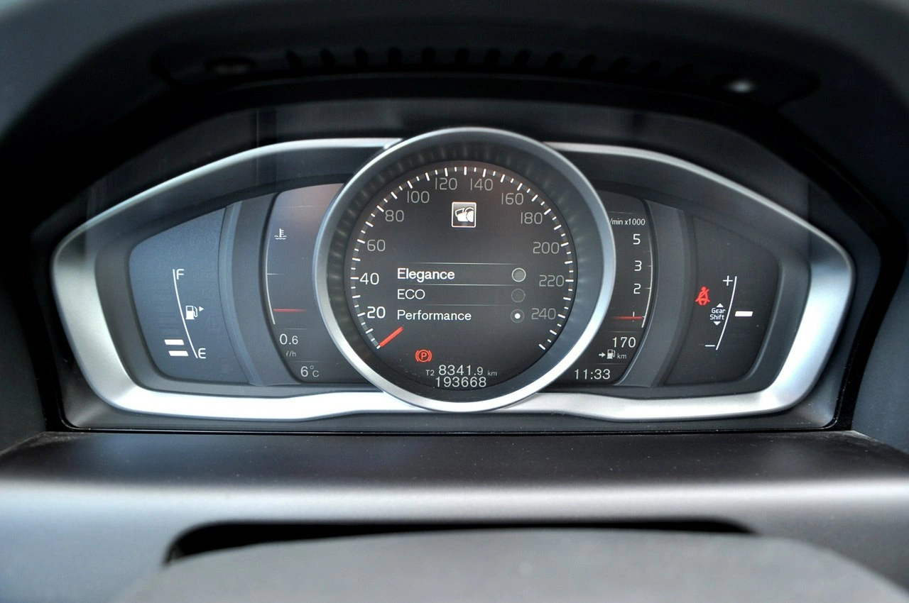 Volvo XC 60 - Zdjęcie 23