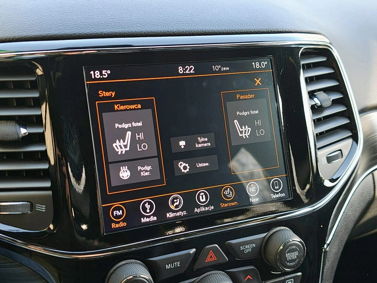 Jeep Grand Cherokee - Zdjęcie 20