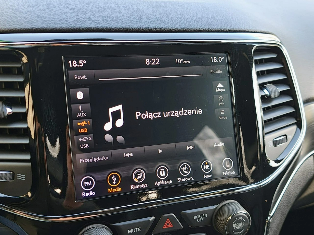 Jeep Grand Cherokee - Zdjęcie 22