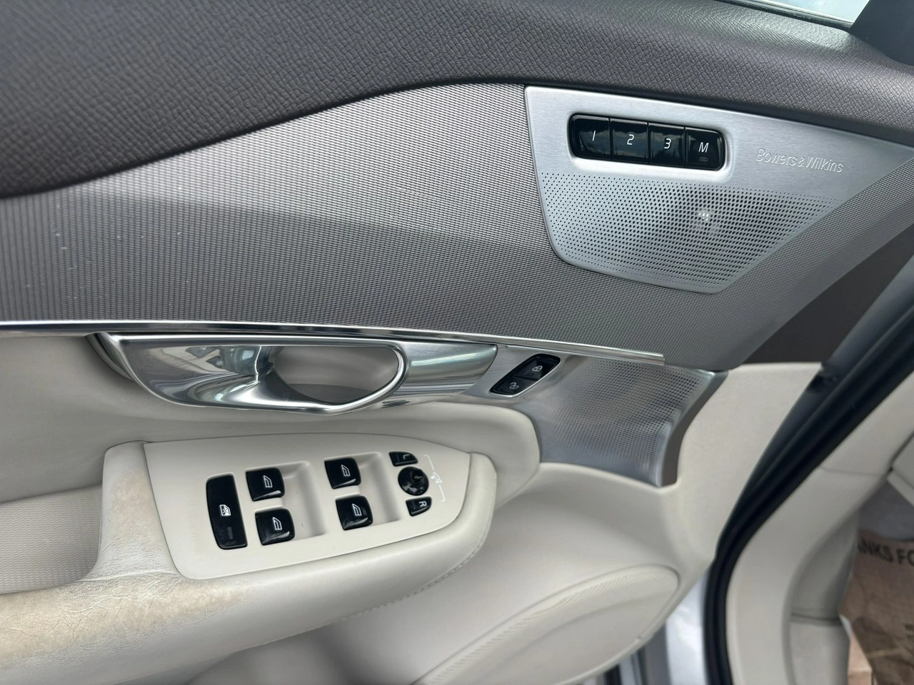 Volvo XC 90 - Zdjęcie 14