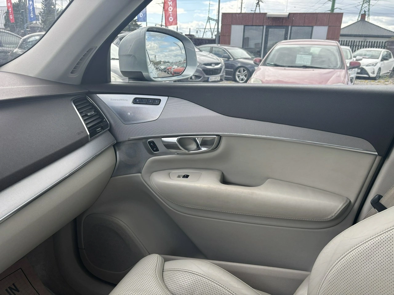 Volvo XC 90 - Zdjęcie 27
