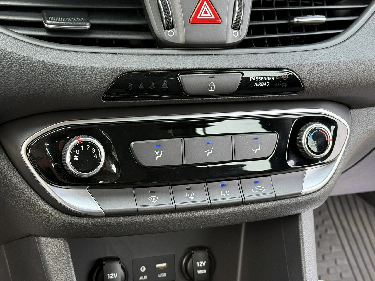 Hyundai i30 - Zdjęcie 11