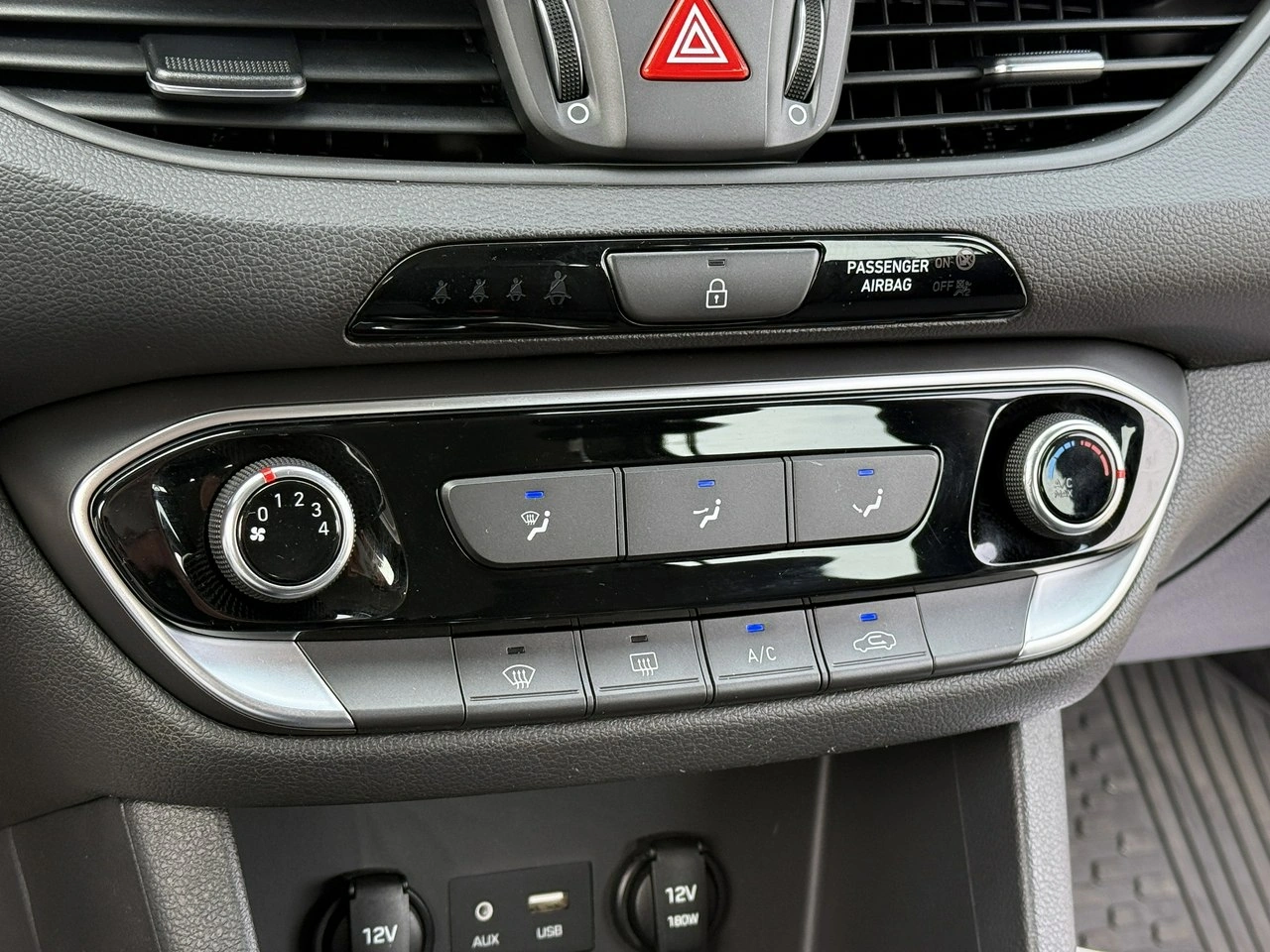 Hyundai i30 - Zdjęcie 11