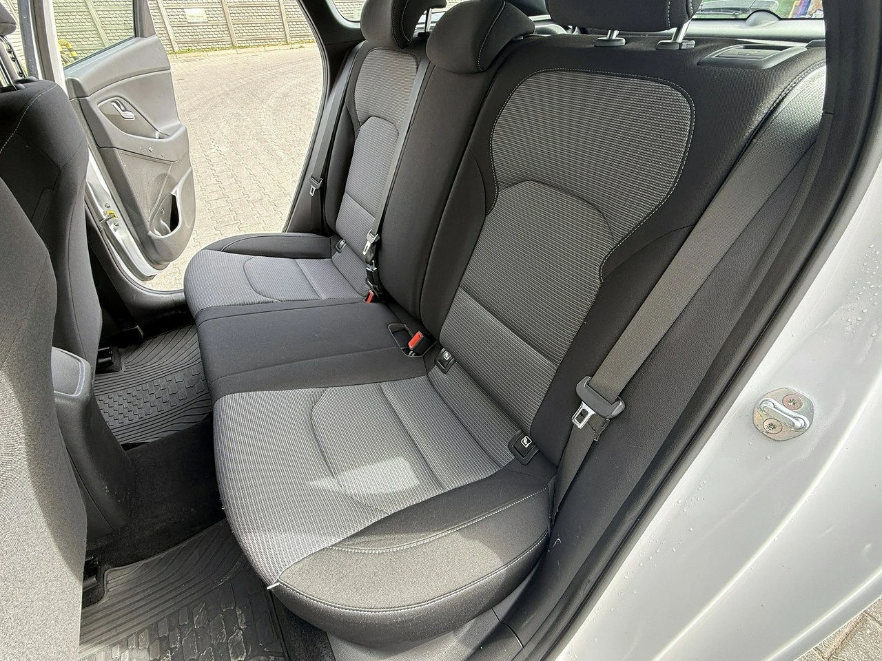Hyundai i30 - Zdjęcie 17