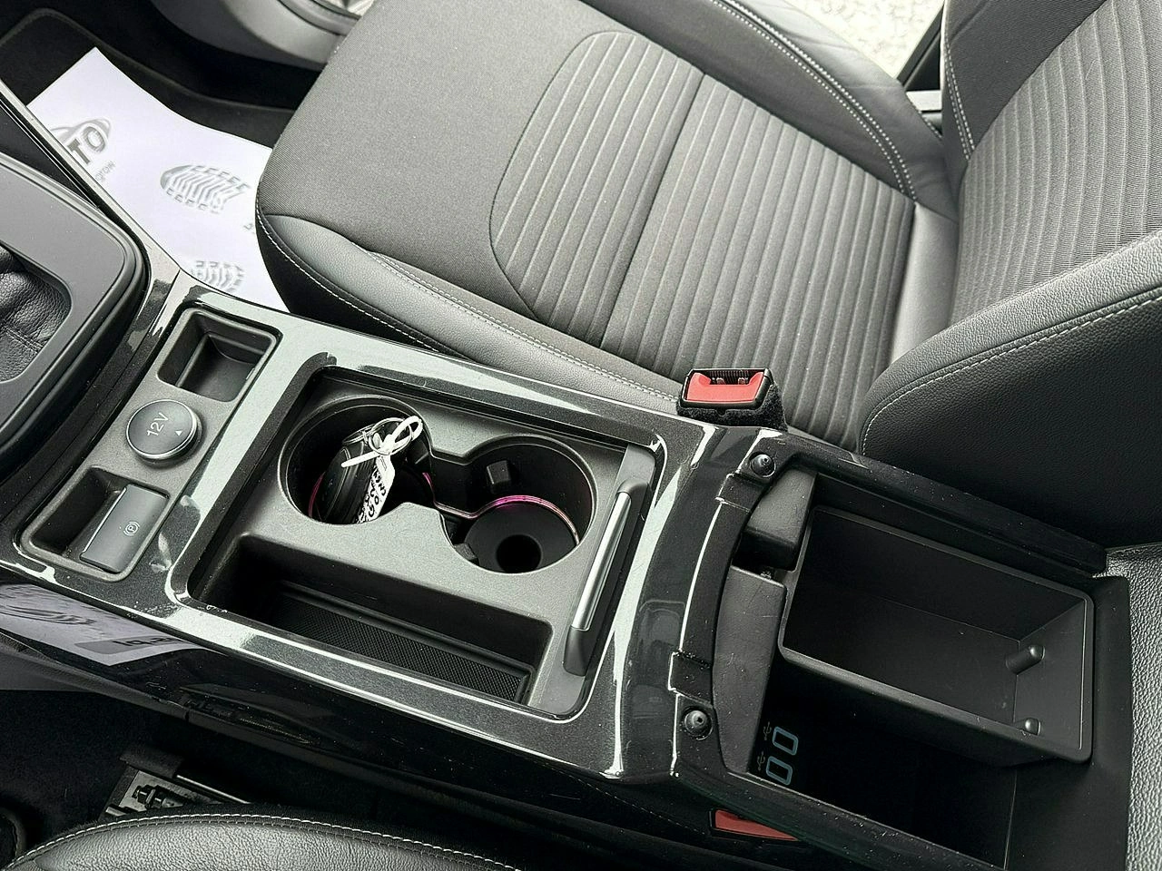 Ford Kuga - Zdjęcie 16