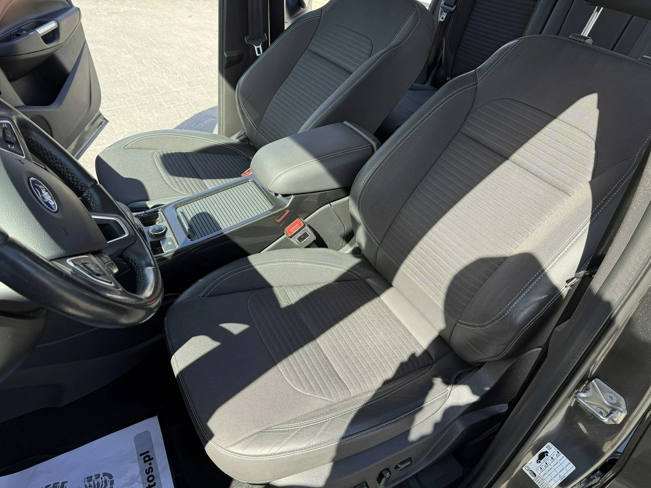 Ford Kuga - Zdjęcie 19