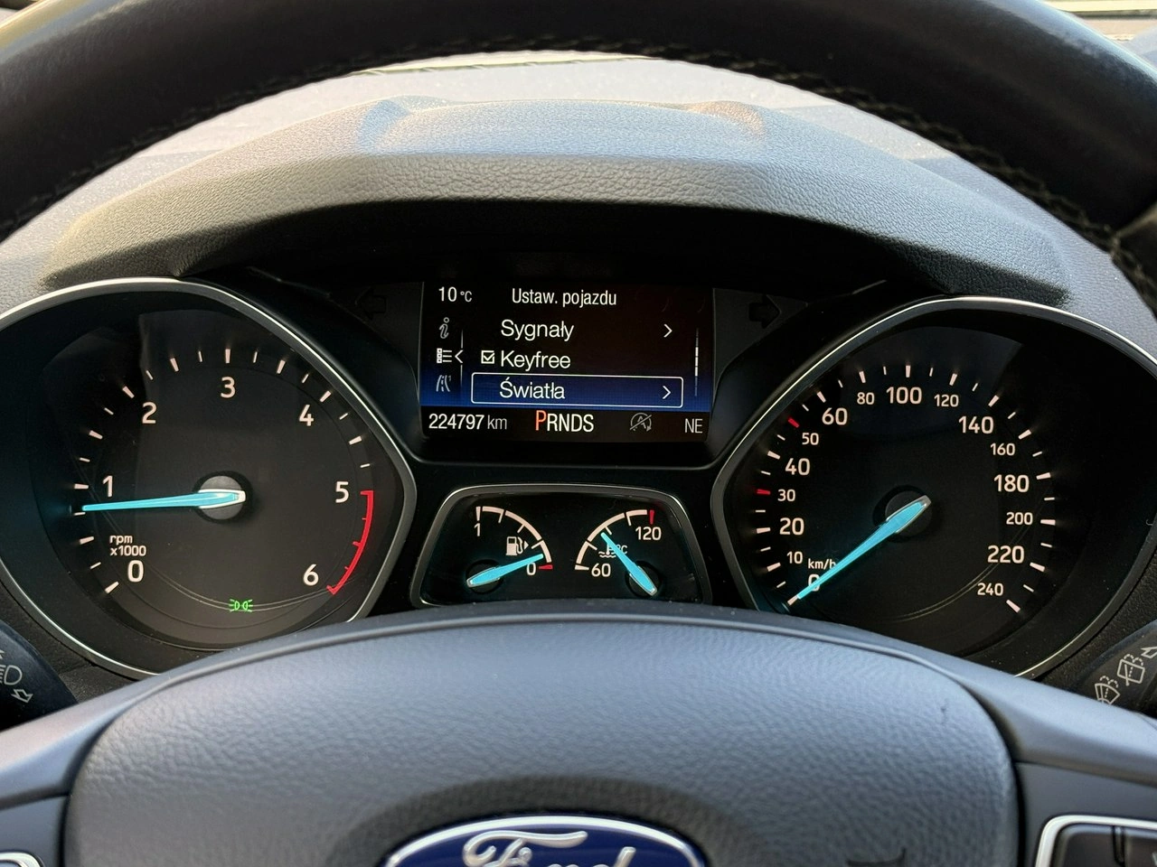 Ford Kuga - Zdjęcie 59