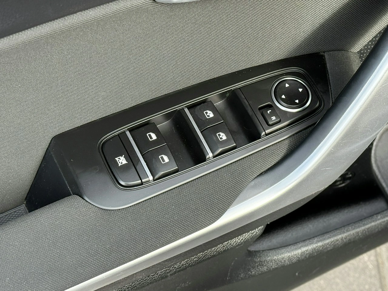 Kia XCeed - Zdjęcie 11