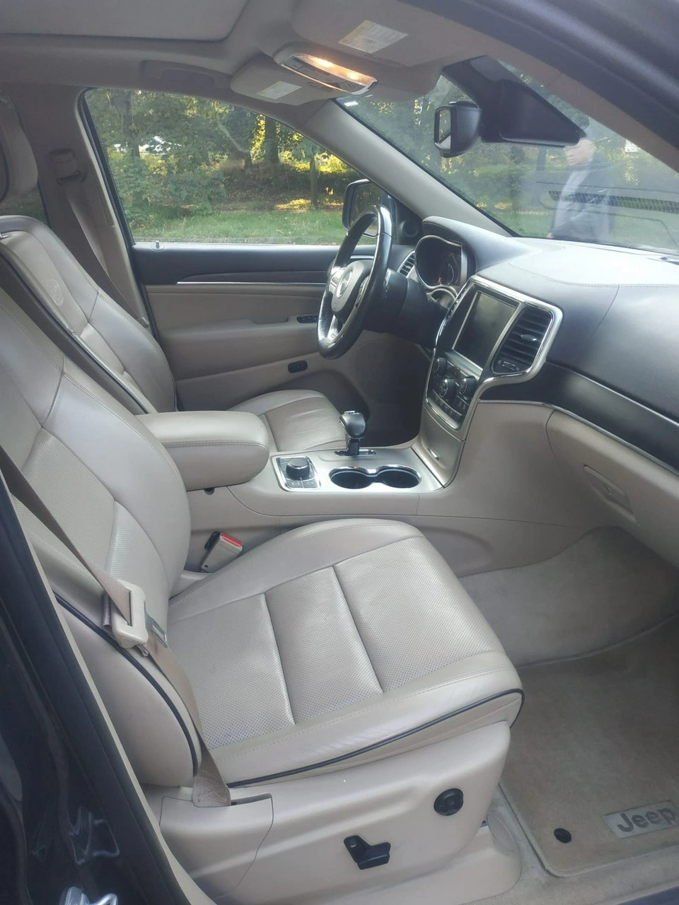 Jeep Grand Cherokee - Zdjęcie 19