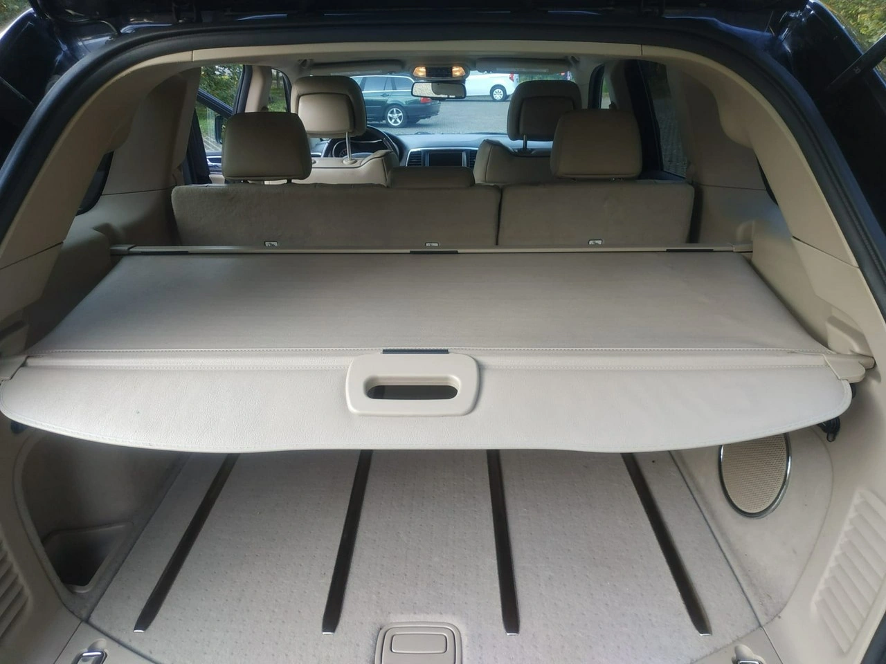 Jeep Grand Cherokee - Zdjęcie 23