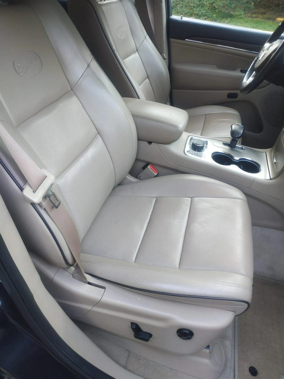 Jeep Grand Cherokee - Zdjęcie 27