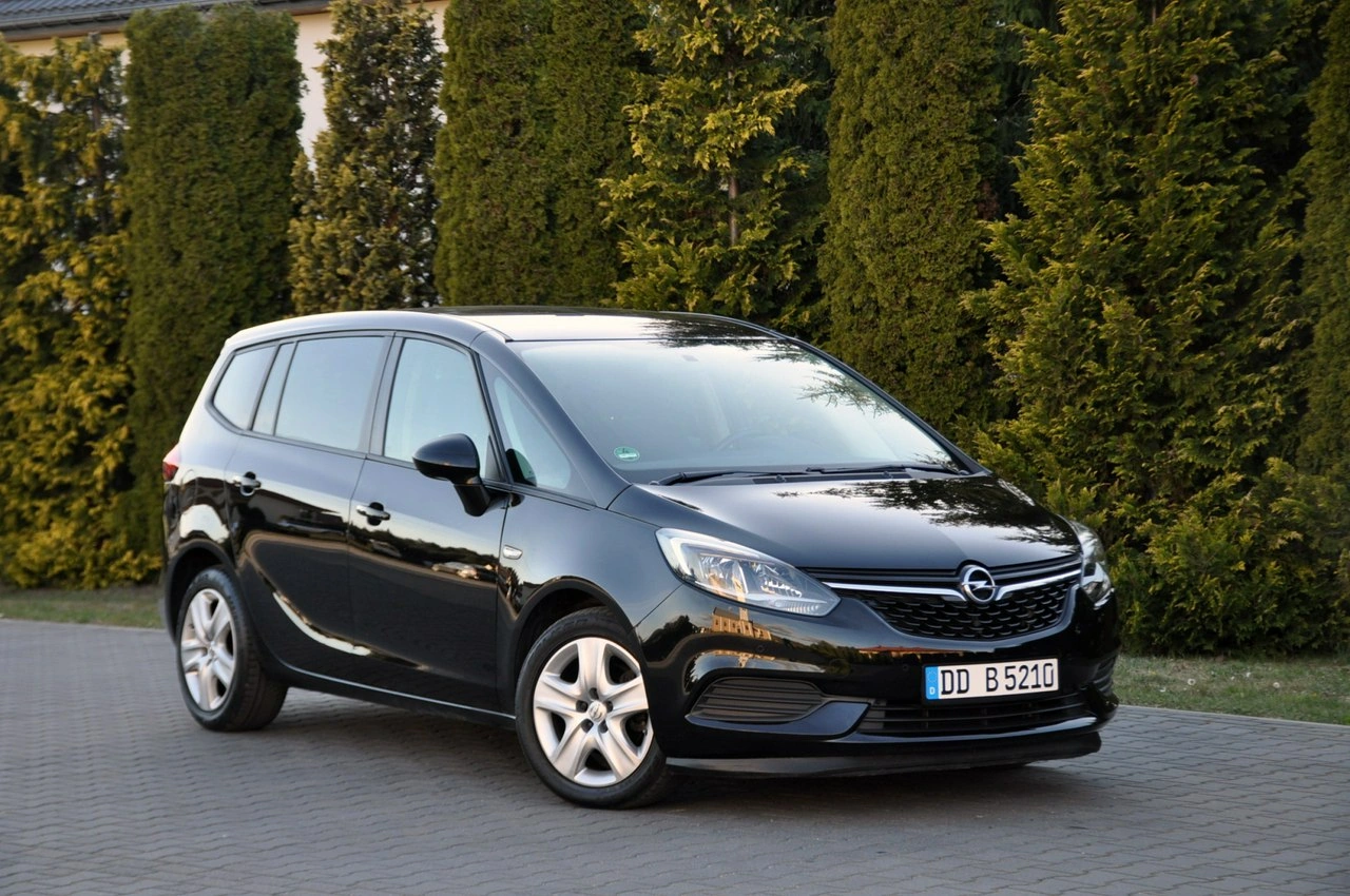 Opel Zafira - Zdjęcie 2