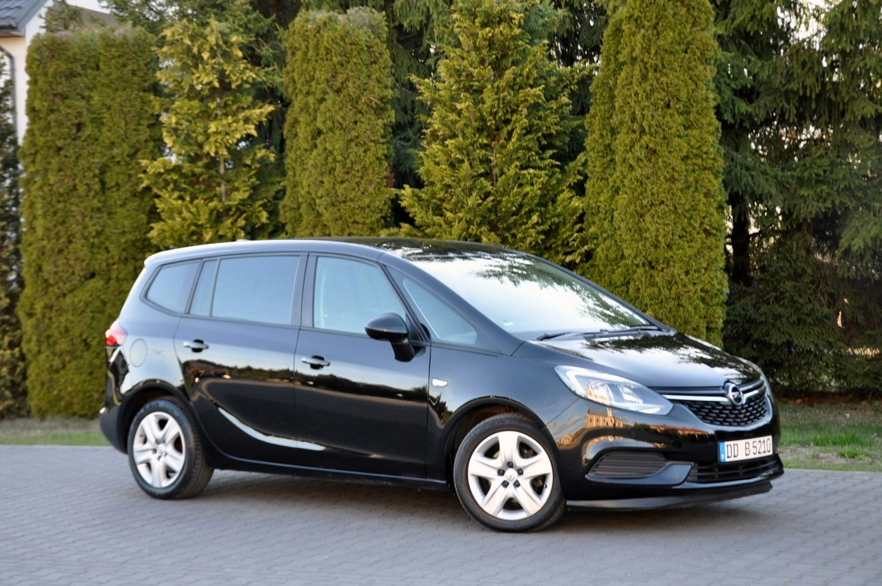 Opel Zafira - Zdjęcie 3