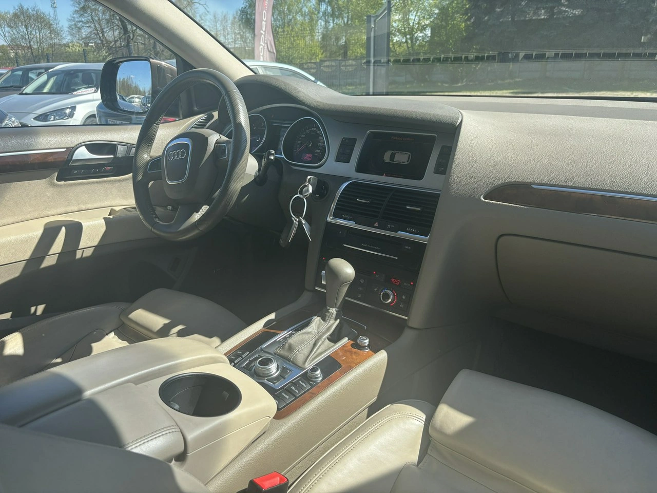 Audi Q7 - Zdjęcie 21