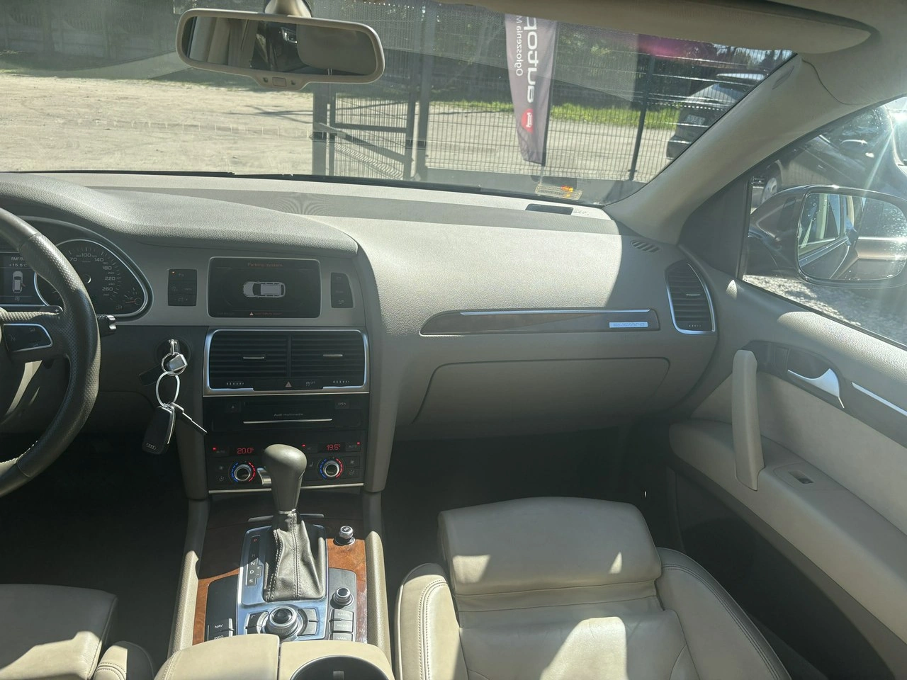 Audi Q7 - Zdjęcie 24