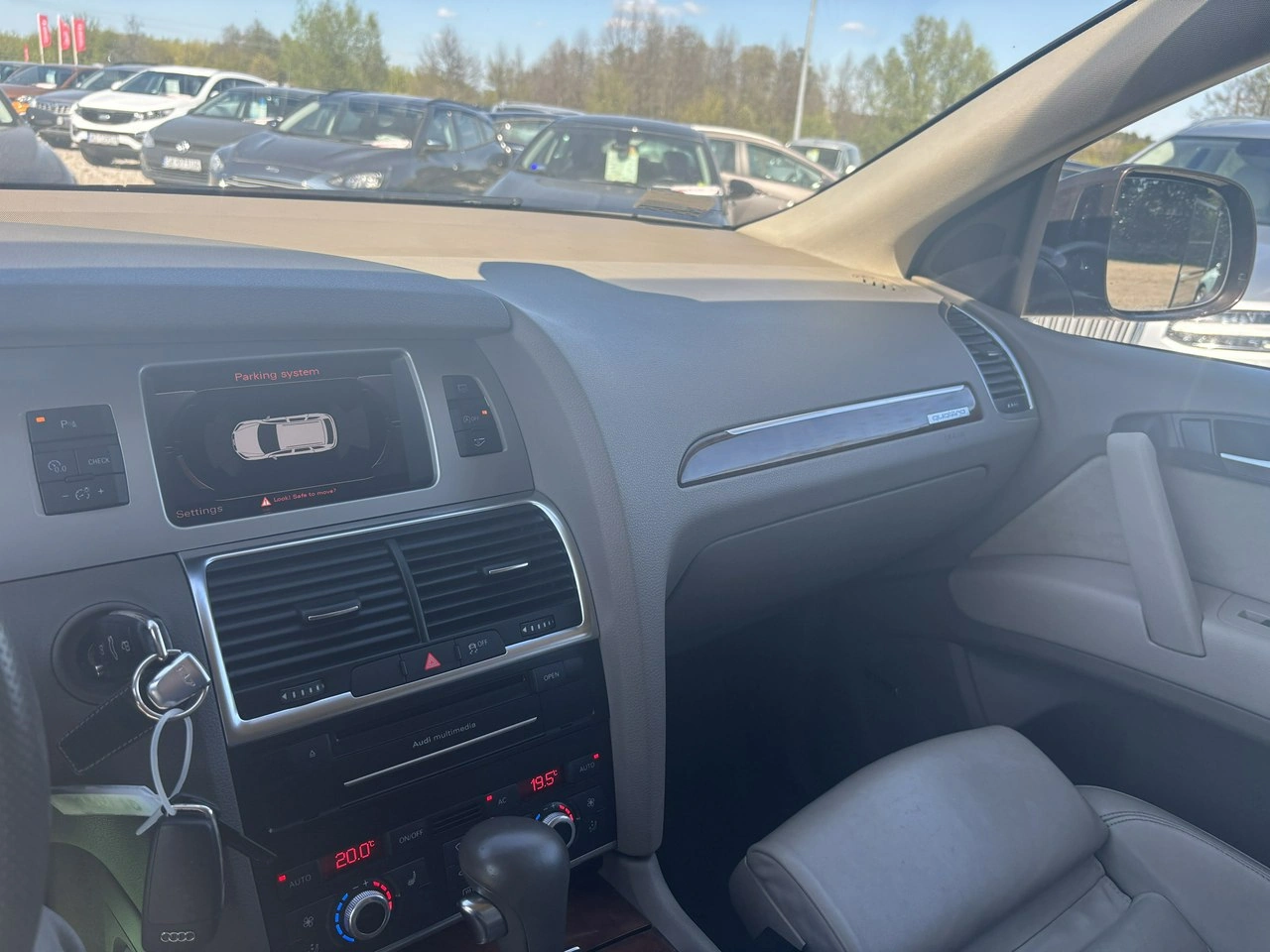 Audi Q7 - Zdjęcie 26