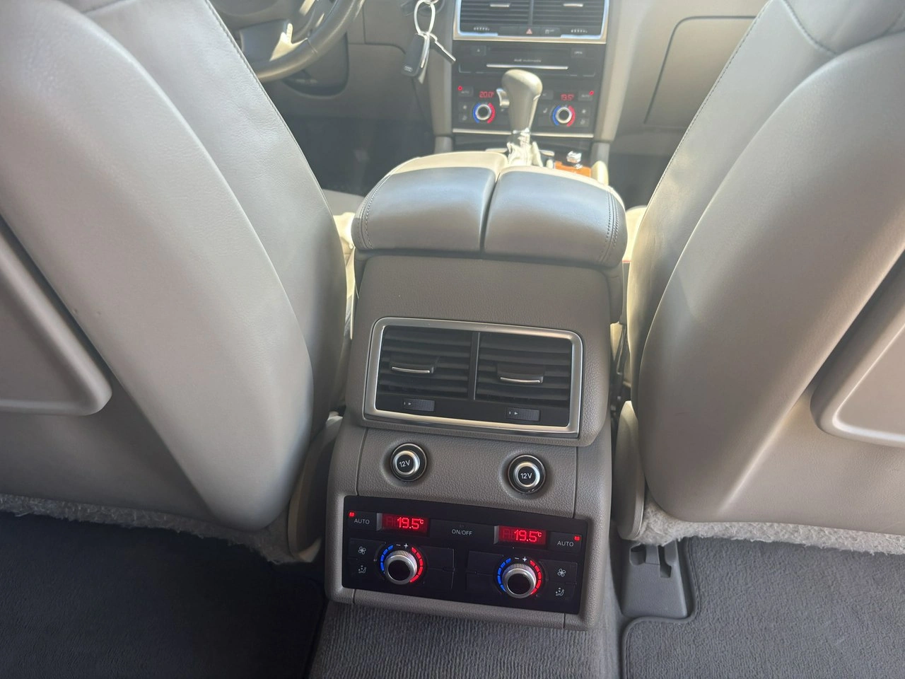 Audi Q7 - Zdjęcie 36