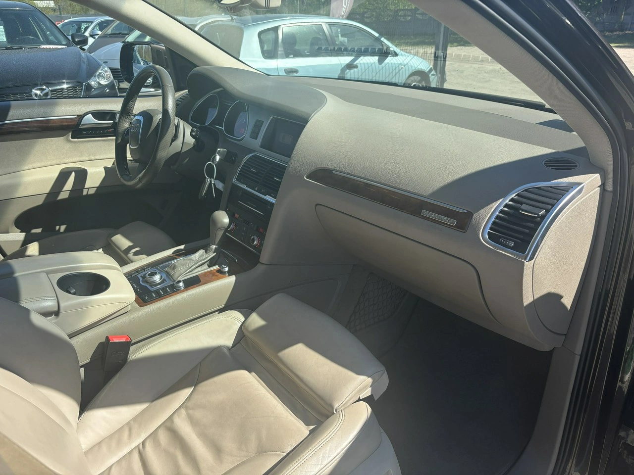 Audi Q7 - Zdjęcie 38