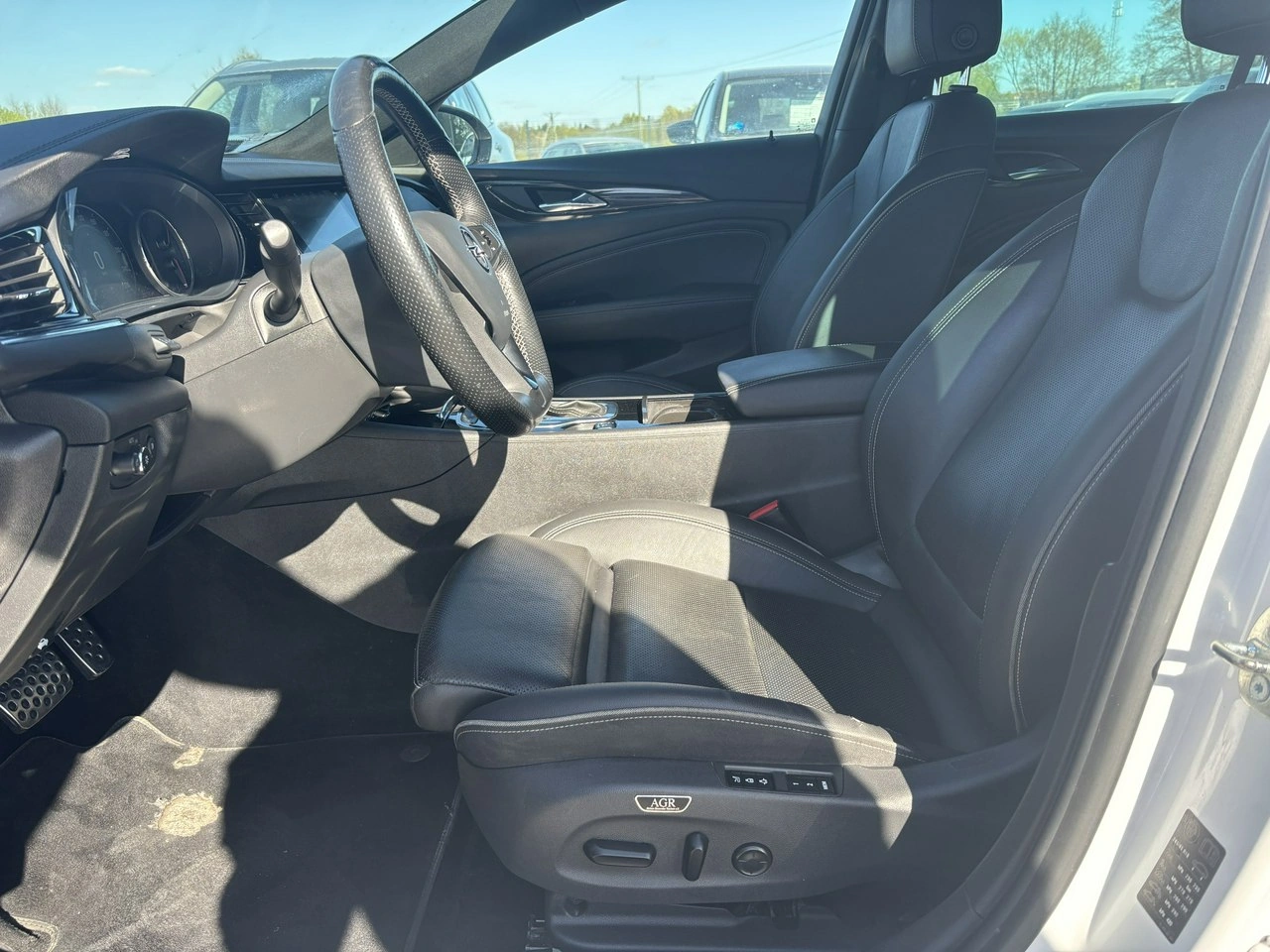 Opel Insignia - Zdjęcie 17