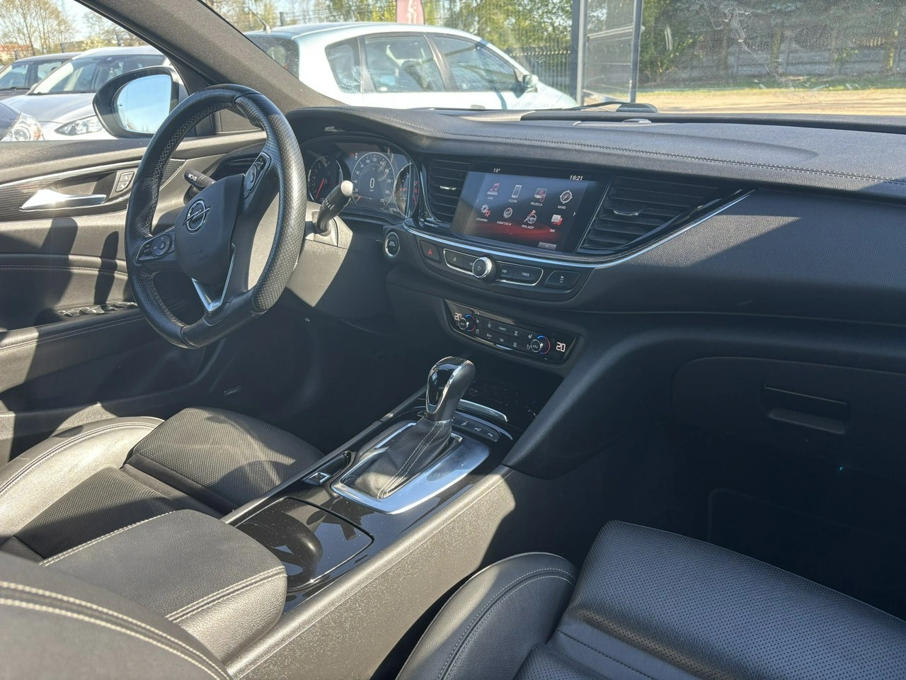 Opel Insignia - Zdjęcie 20