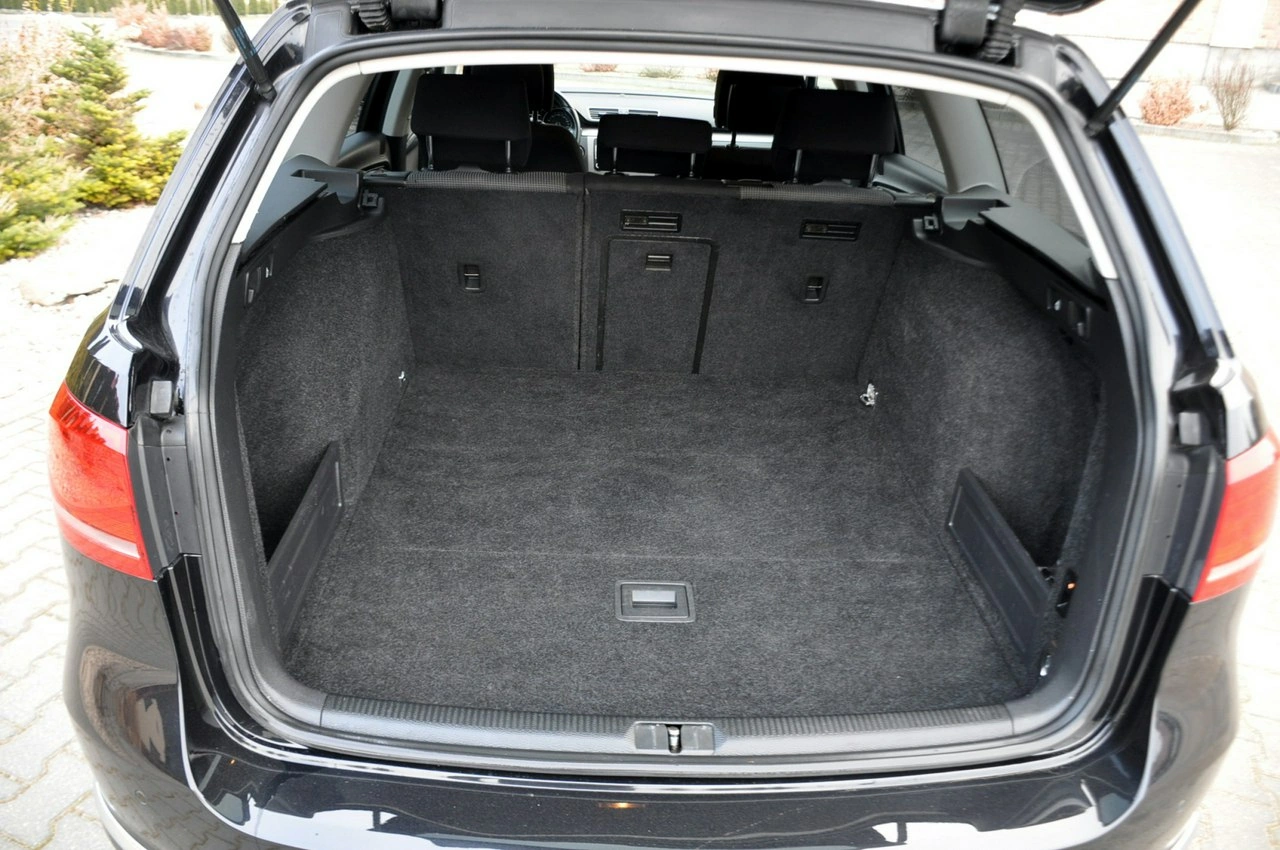 Volkswagen Passat - Zdjęcie 37