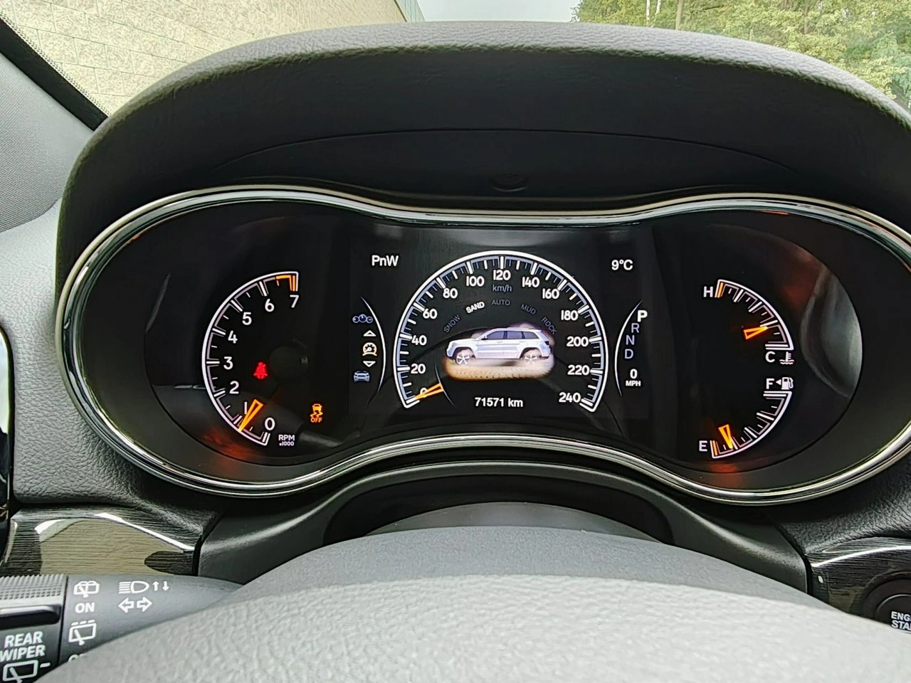 Jeep Grand Cherokee - Zdjęcie 21