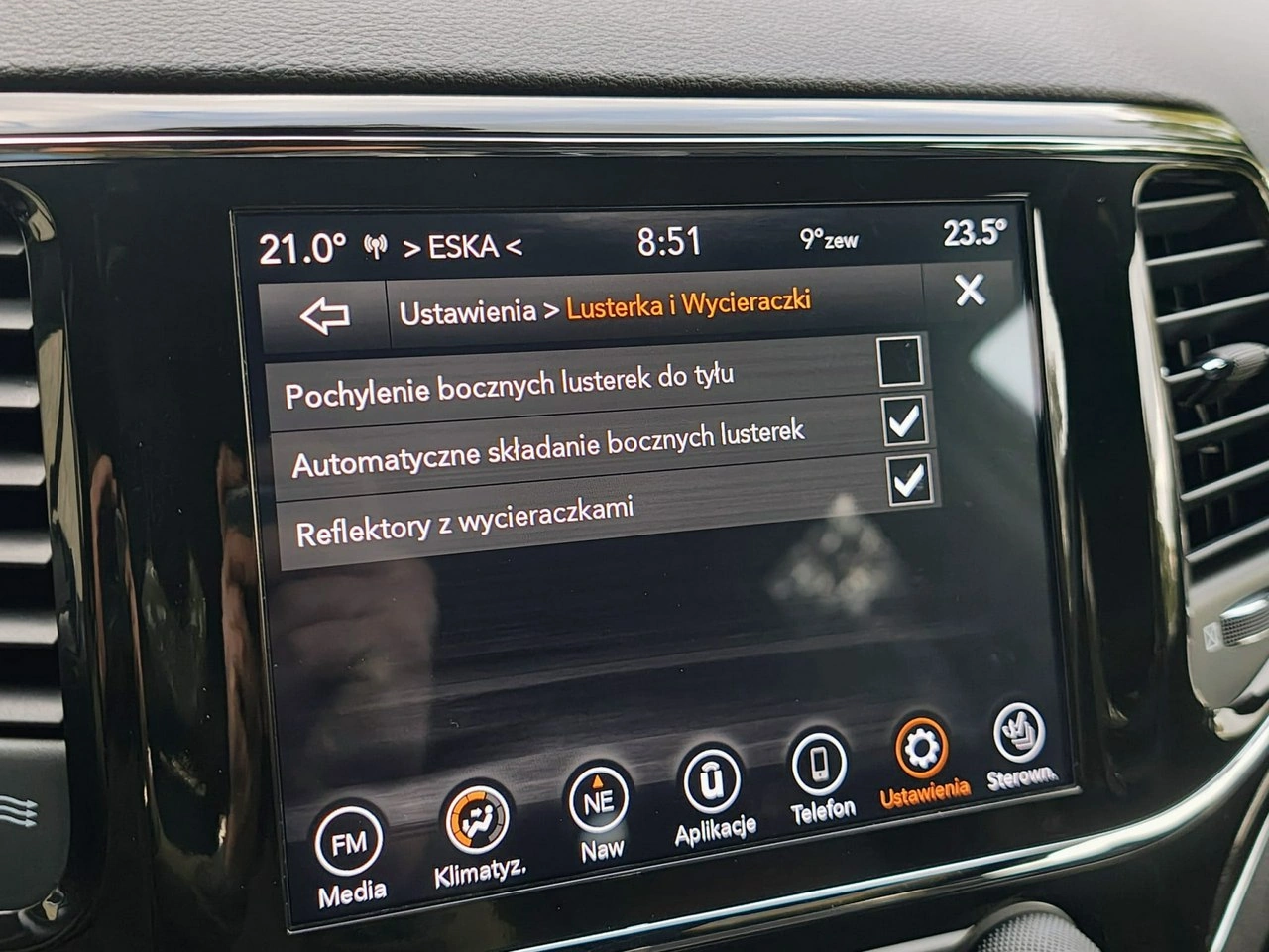 Jeep Grand Cherokee - Zdjęcie 24