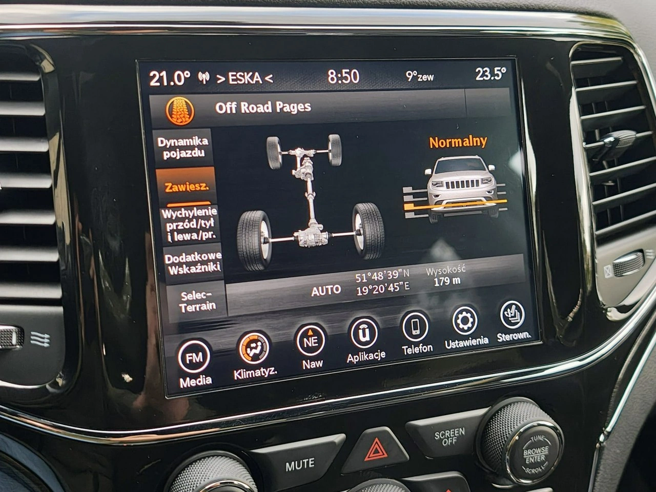 Jeep Grand Cherokee - Zdjęcie 30